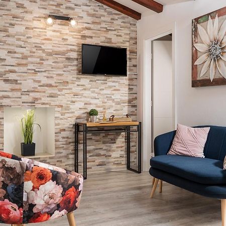 Relax In 2 Bedroom App In Old Town W/Ac And Wifi Rovinj Eksteriør billede