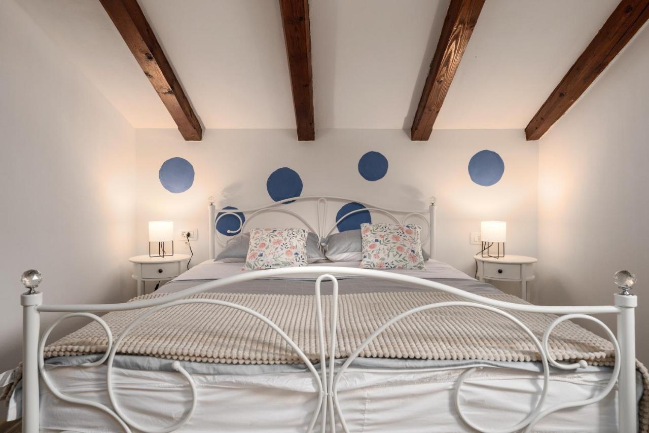 Relax In 2 Bedroom App In Old Town W/Ac And Wifi Rovinj Eksteriør billede